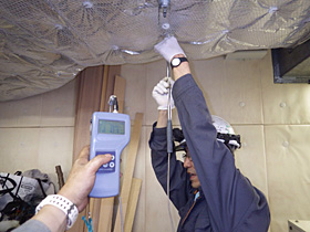 調査・保守・点検写真の作業風景画像