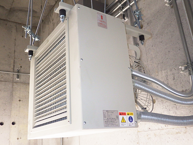 電熱式ユニットヒーター（背面）画像