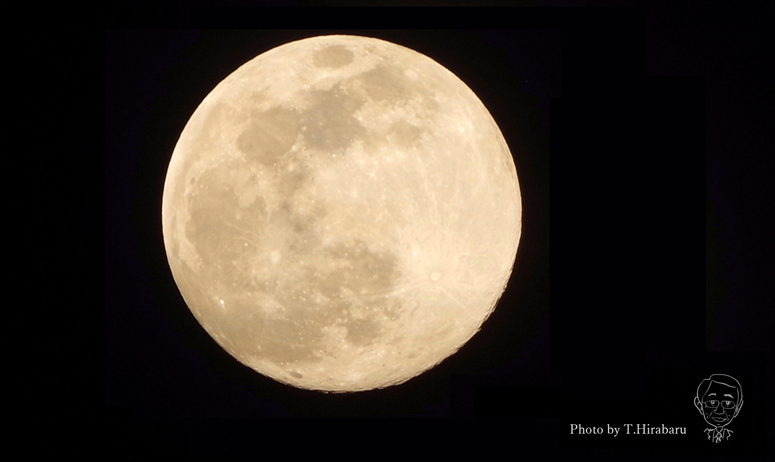 スーパームーンの写真