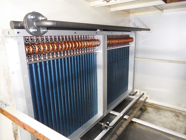 コイル：銅管・アルミフィン(アクリル系樹脂被膜)画像